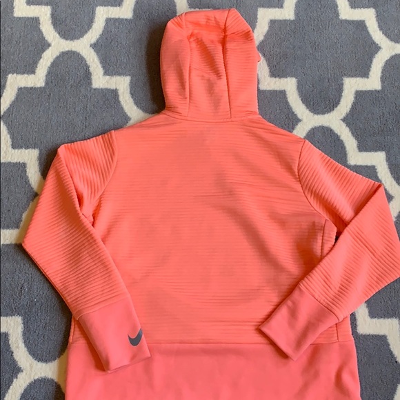FINAL PRICE⬇️✨Nike Swoosh Hoodie✨ - Picture 5 of 5
